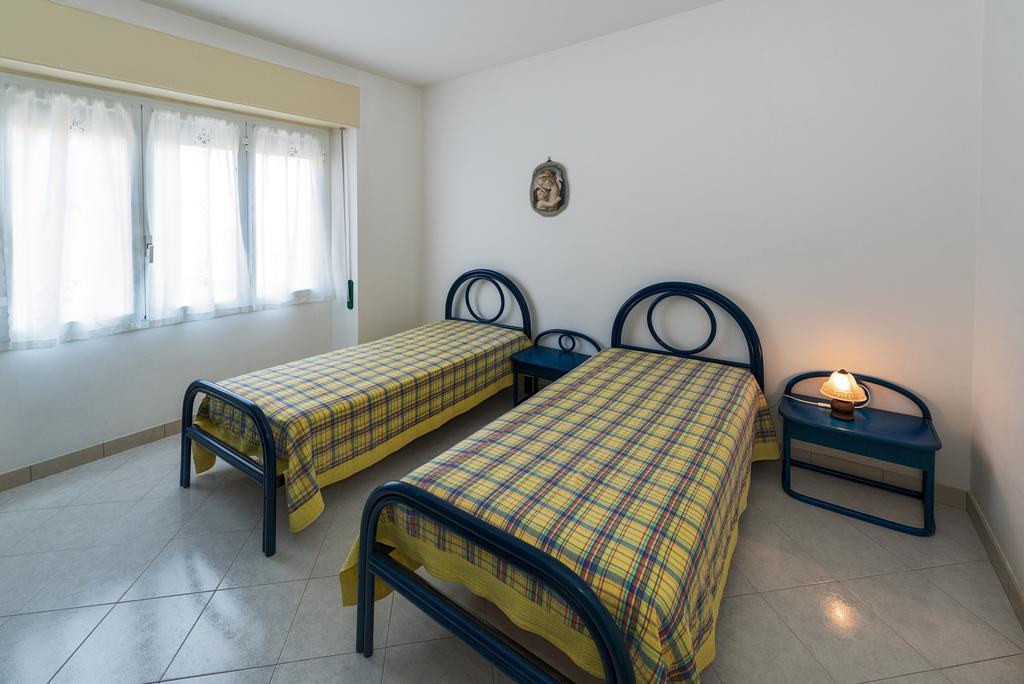 פינאלה ליגורה Domitilla House מראה חיצוני תמונה