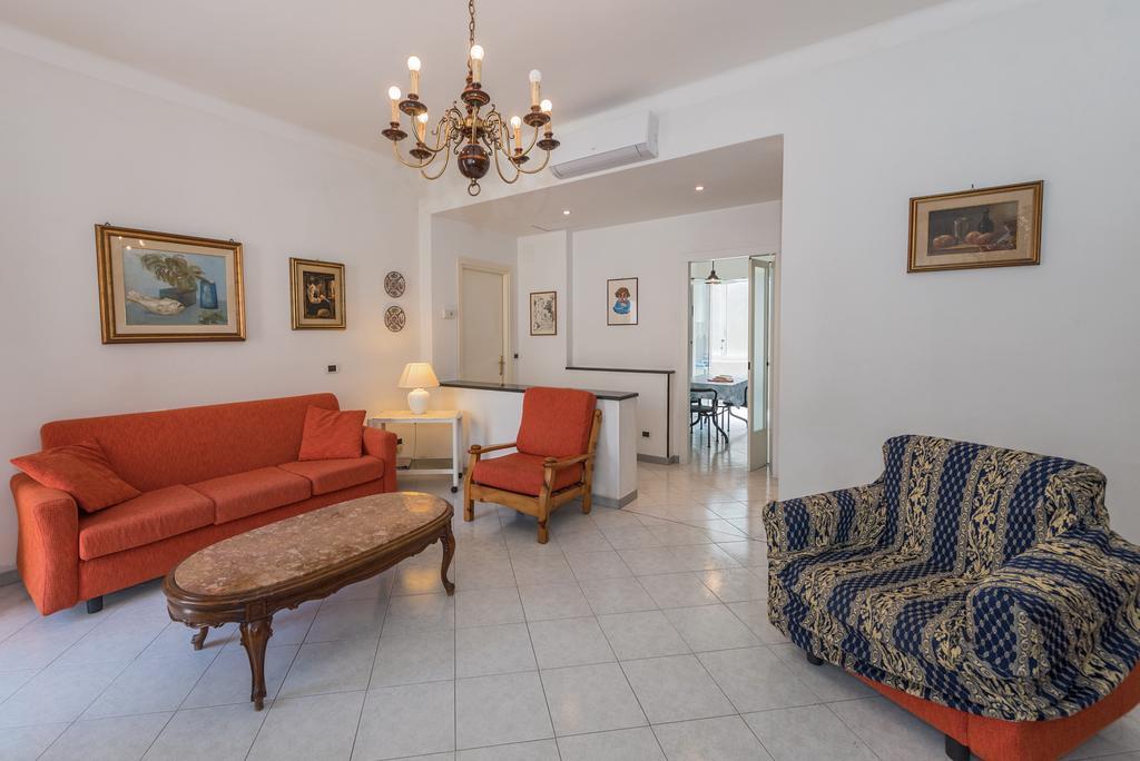 פינאלה ליגורה Domitilla House מראה חיצוני תמונה